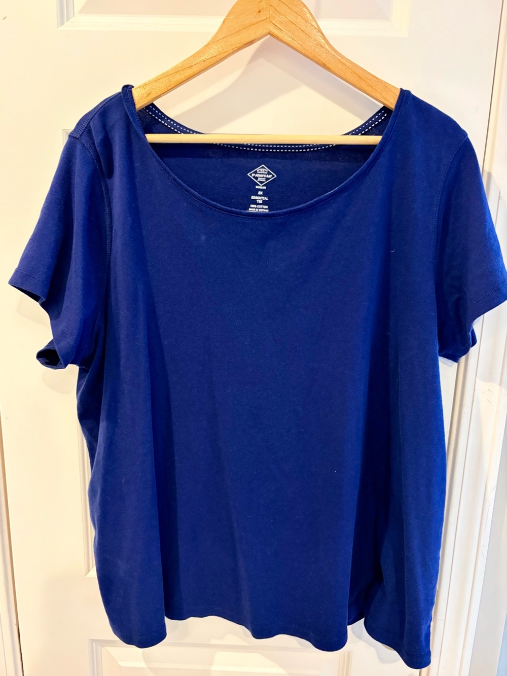St. John’s Bay Women’s Scoop Neck Short Sleeve Tee in Navy
